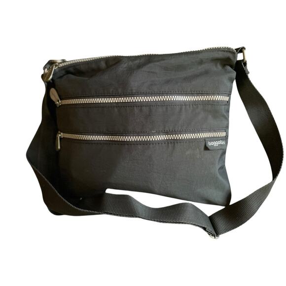 Baggallini Gray Nylon Cross Body Purse Bag w/2 outside Large Pockets Adj Strap - Picture 8 of 9